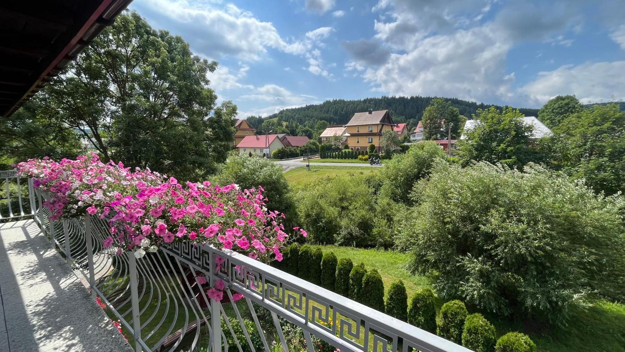 Pokoje U Lusi Tylicz Esterno foto